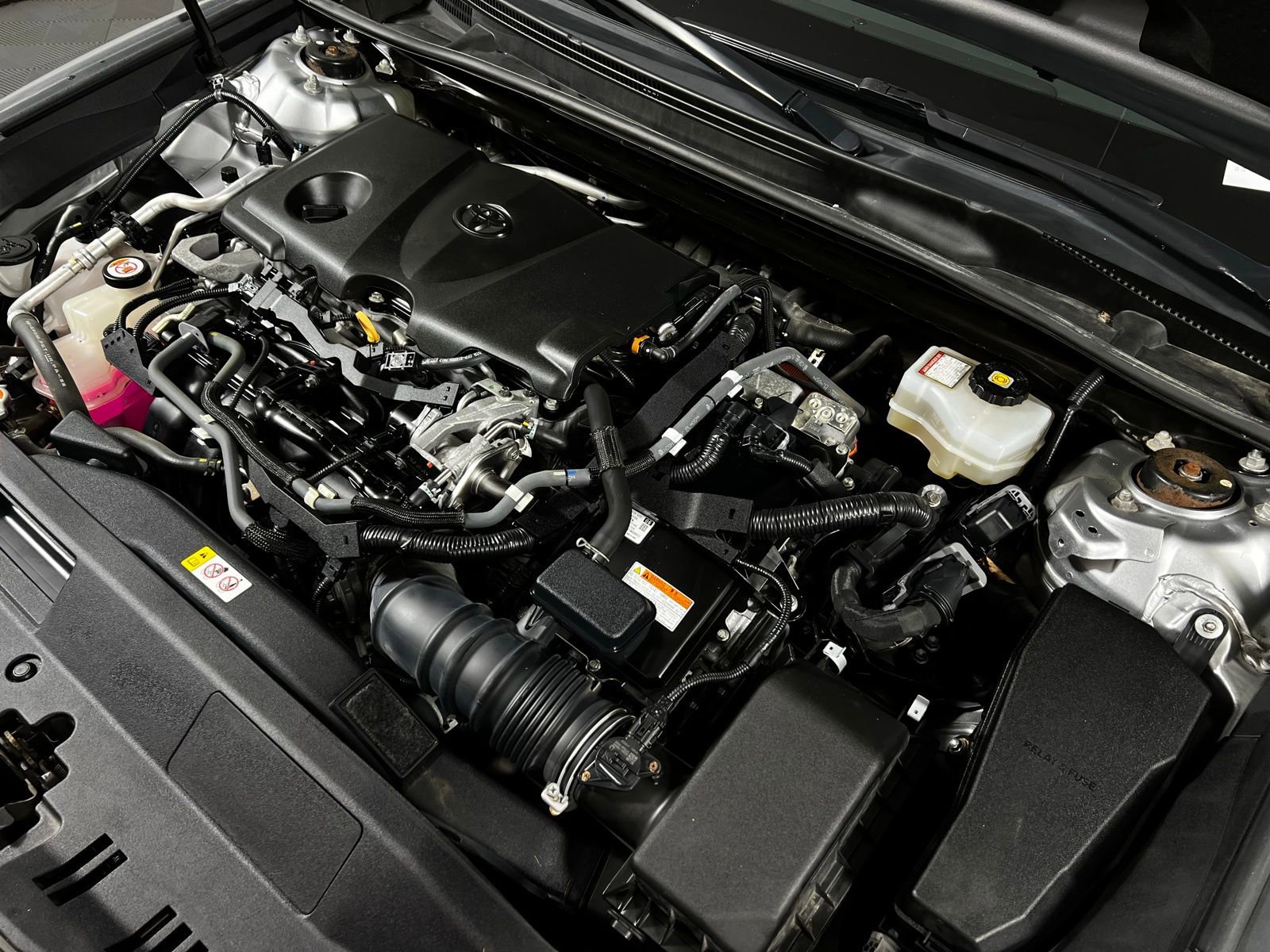 Certified 2020 Toyota Camry LE image 11