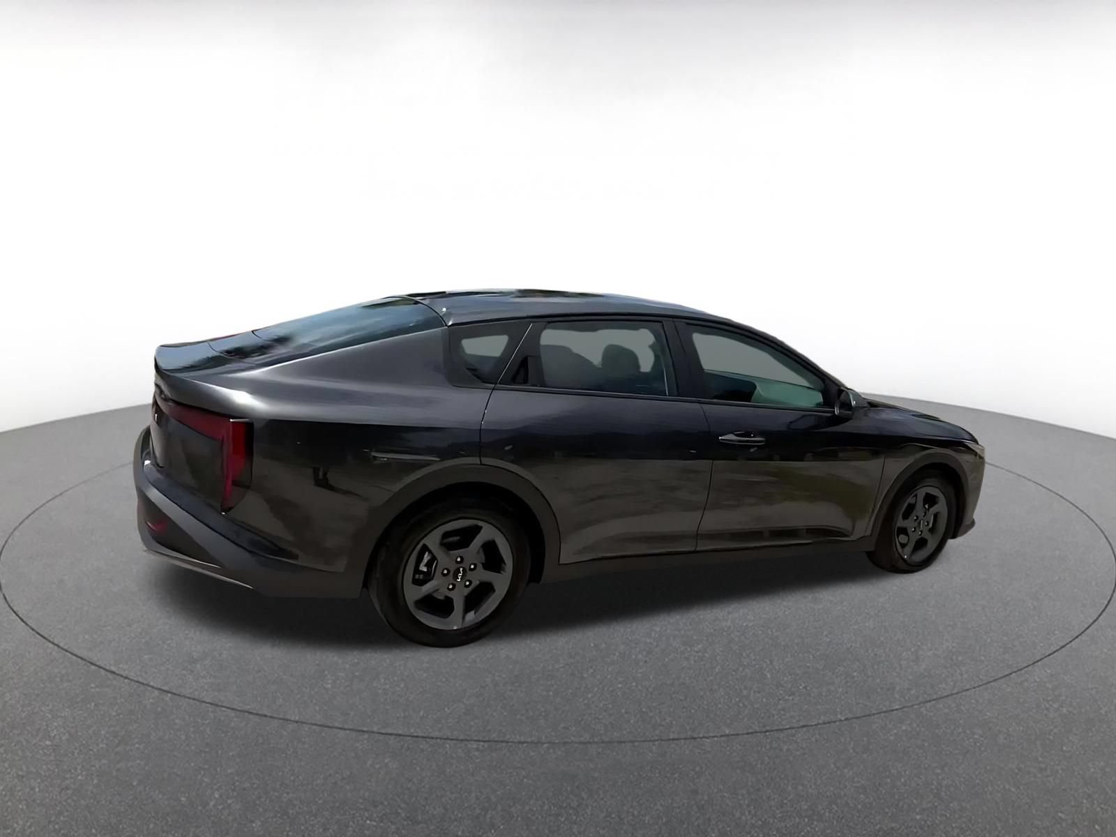 Used 2025 Kia K4 FWD image 15