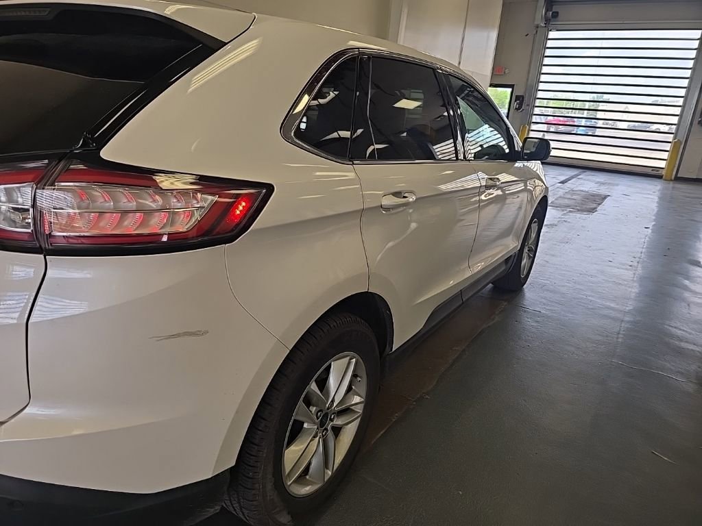 Used 2016 Ford Edge SEL w/ Equipment Group 201A AWD/4WD image 6