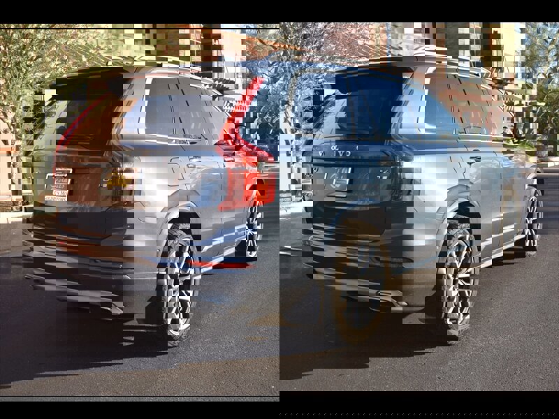 Used 2018 Volvo XC90 T6 Momentum w/ Convenience Package image 7