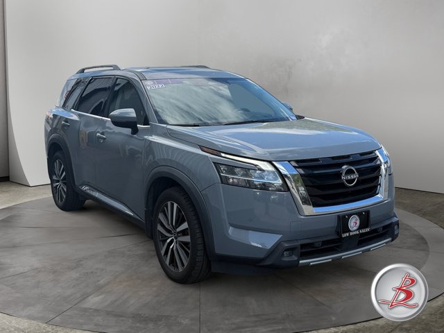 Used 2022 Nissan Pathfinder Platinum w/ Cargo Package AWD/4WD image 1