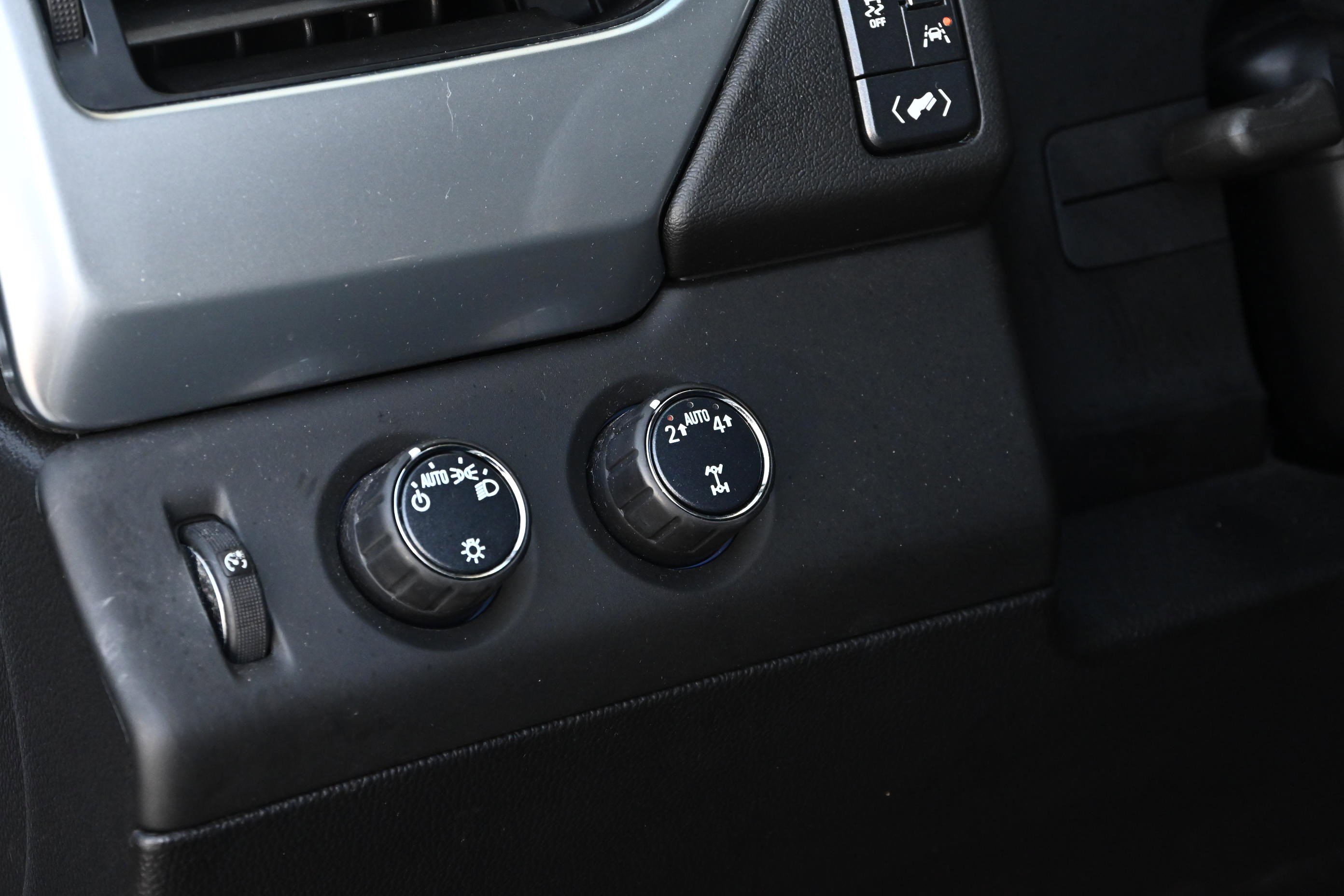 Used 2020 Chevrolet Tahoe LT image 23