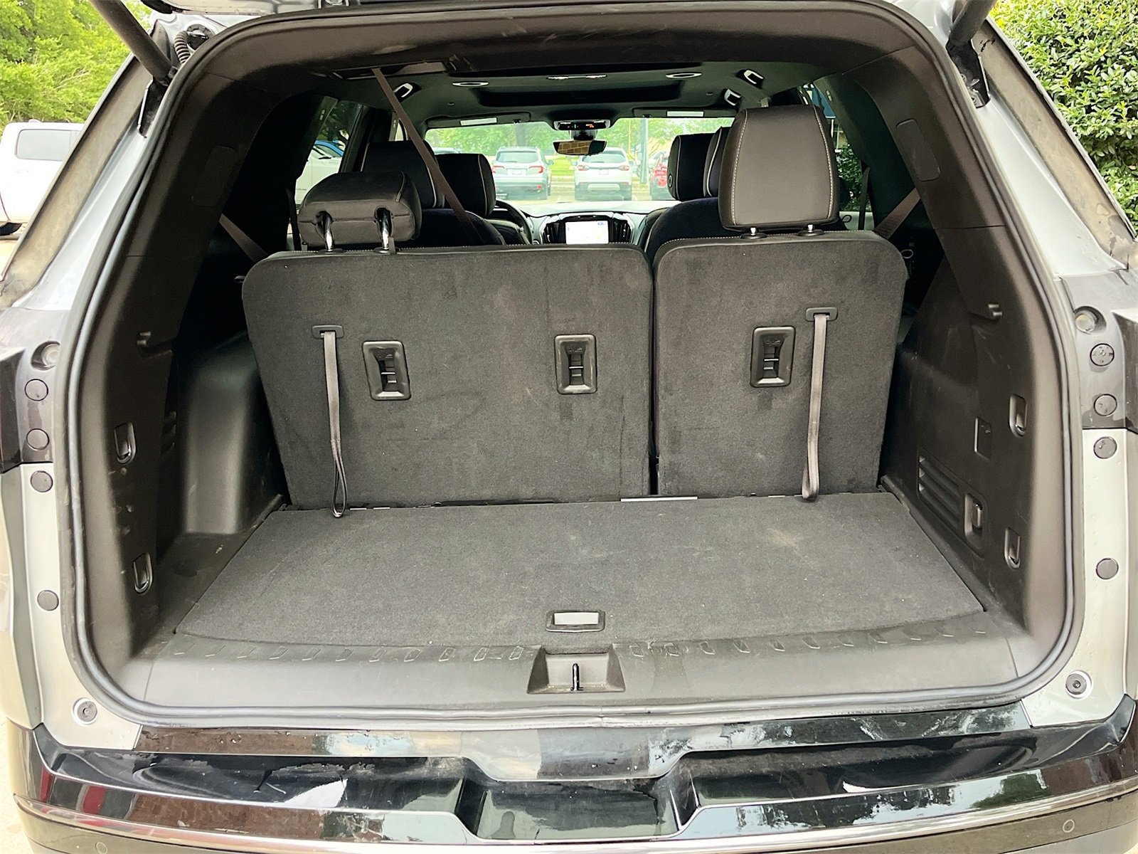 Used 2023 Chevrolet Traverse Premier w/ Redline Edition image 28