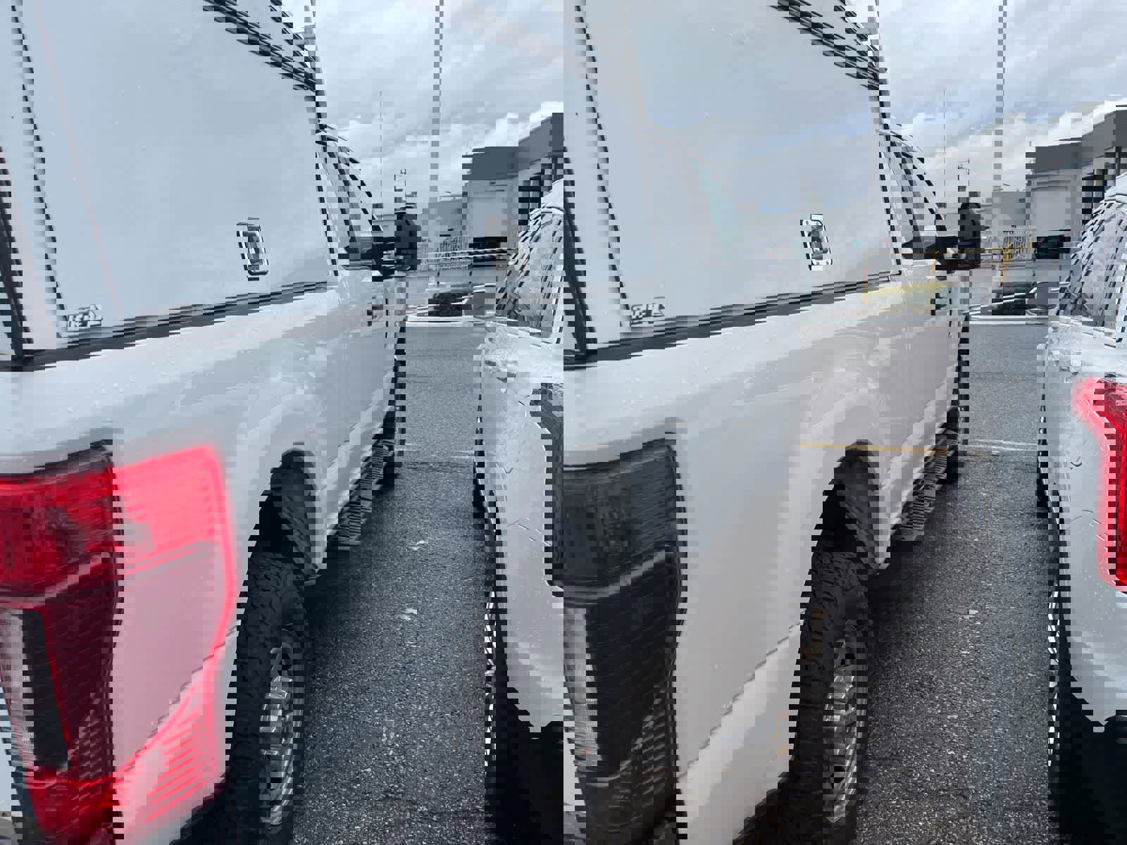 Used 2020 Ford F250 XL w/ Power Equipment Group image 16