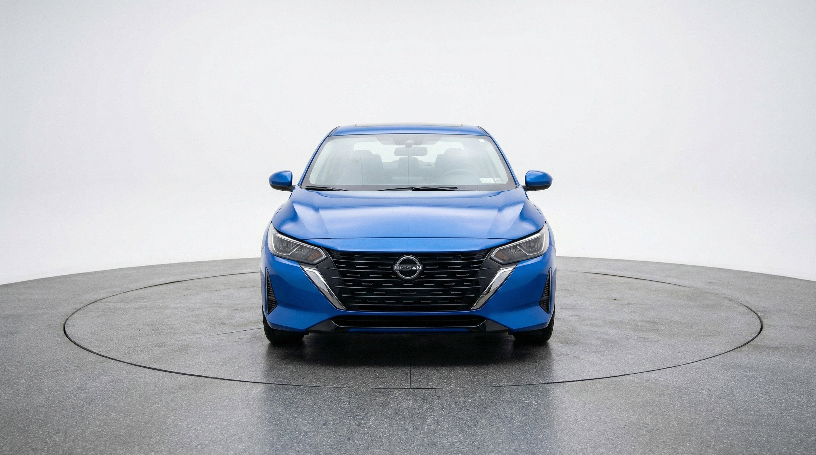 Used 2025 Nissan Sentra SV FWD image 2