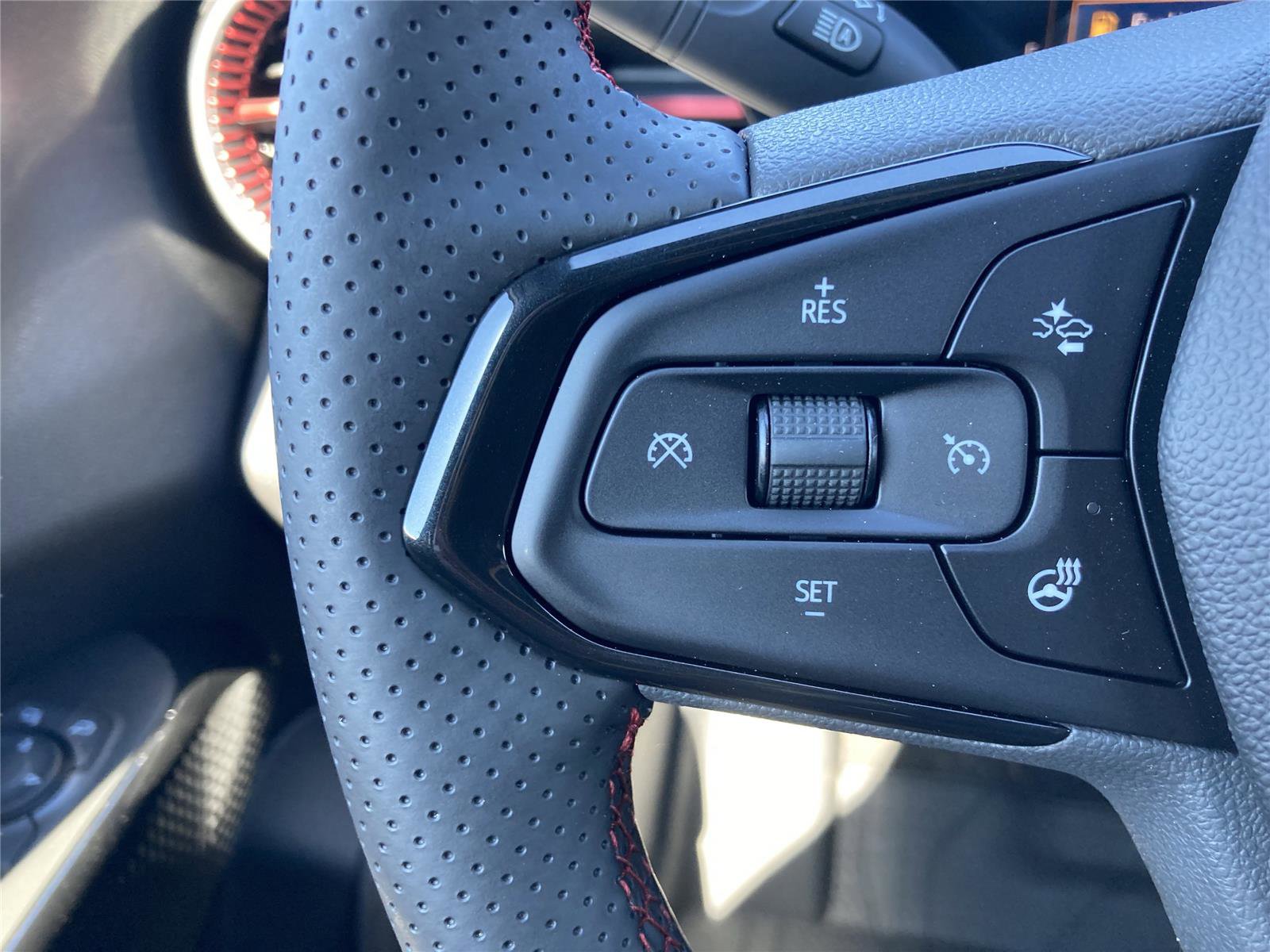 New 2026 Chevrolet Trax RS w/ Driver Confidence Package image 22