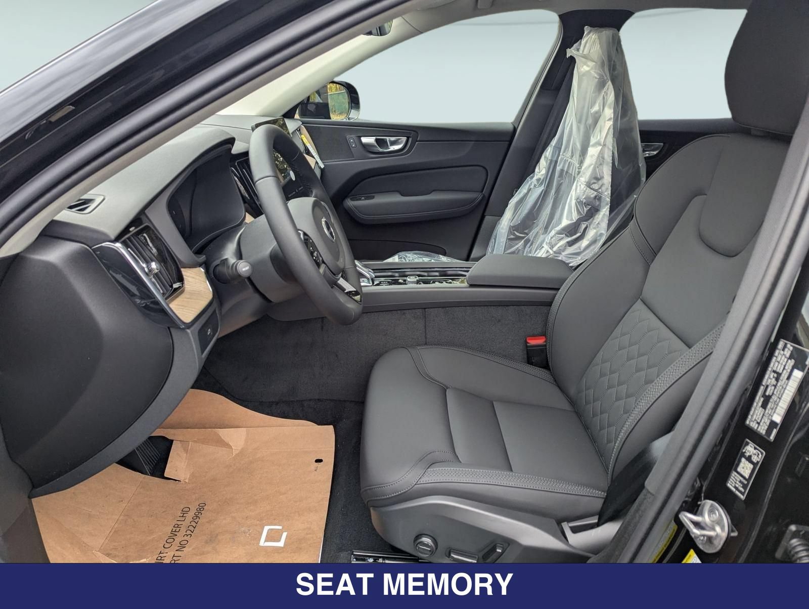 New 2026 Volvo XC60 B5 Plus w/ Protection Package Premier AWD/4WD image 9