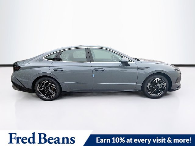 New 2026 Hyundai Sonata SEL FWD image 10