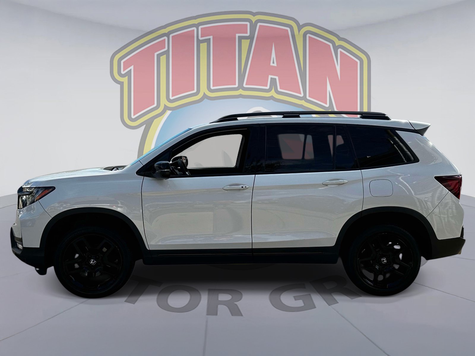 Used 2024 Honda Passport Black Edition image 3