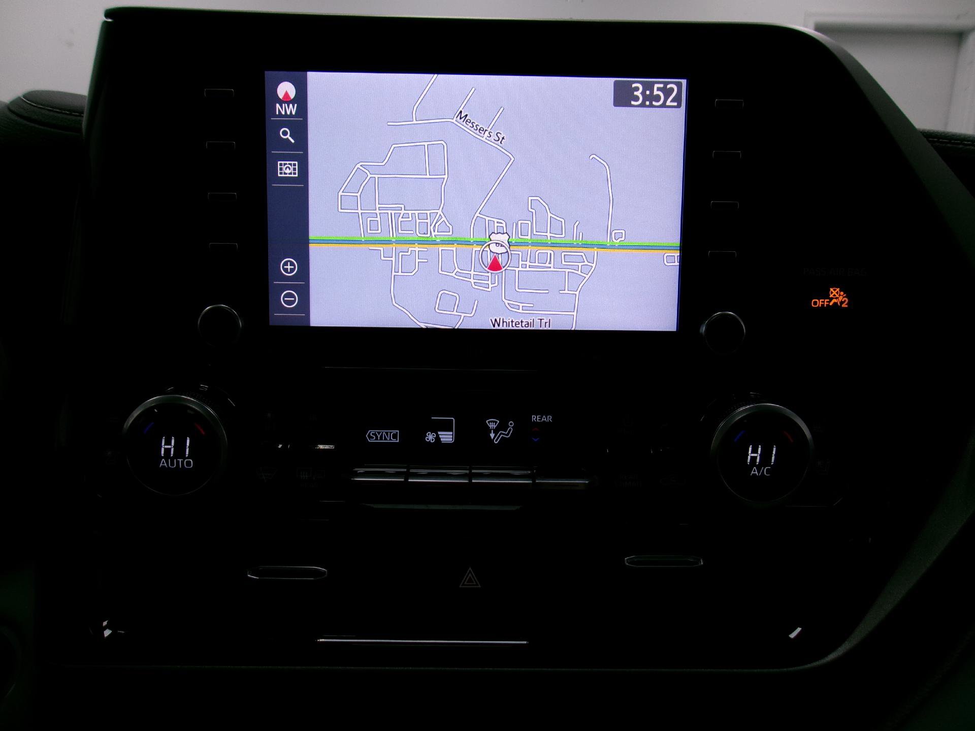 Used 2021 Toyota Highlander Limited image 6