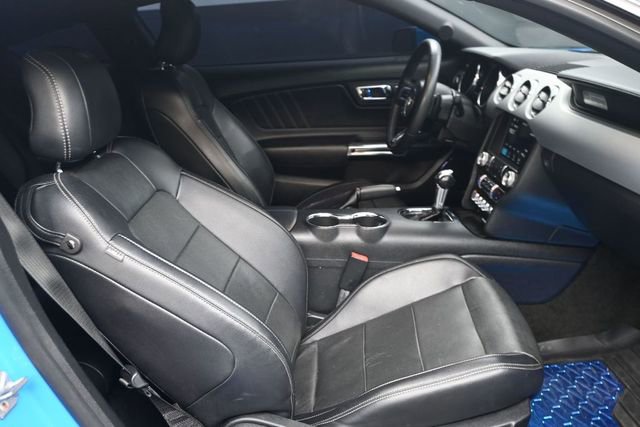 Used 2017 Ford Mustang Premium RWD image 15