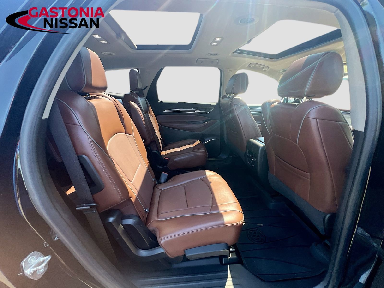Used 2018 Buick Enclave Avenir w/ Avenir Technology Package image 38