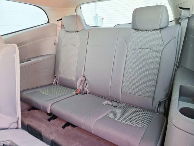 Used 2010 Chevrolet Traverse LT w/ Personal Connectivity Package FWD image 10