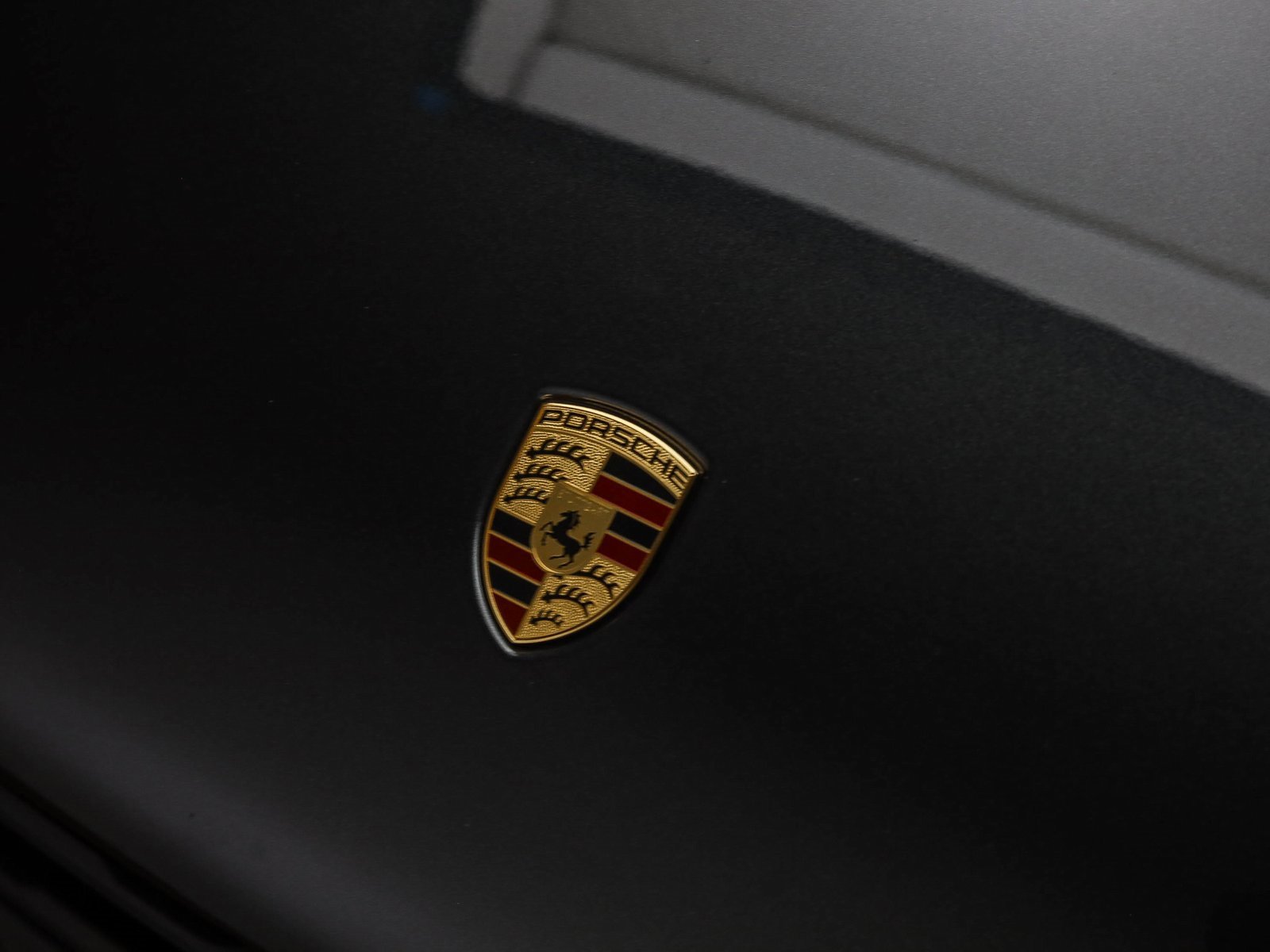 Used 2025 Porsche Macan image 13