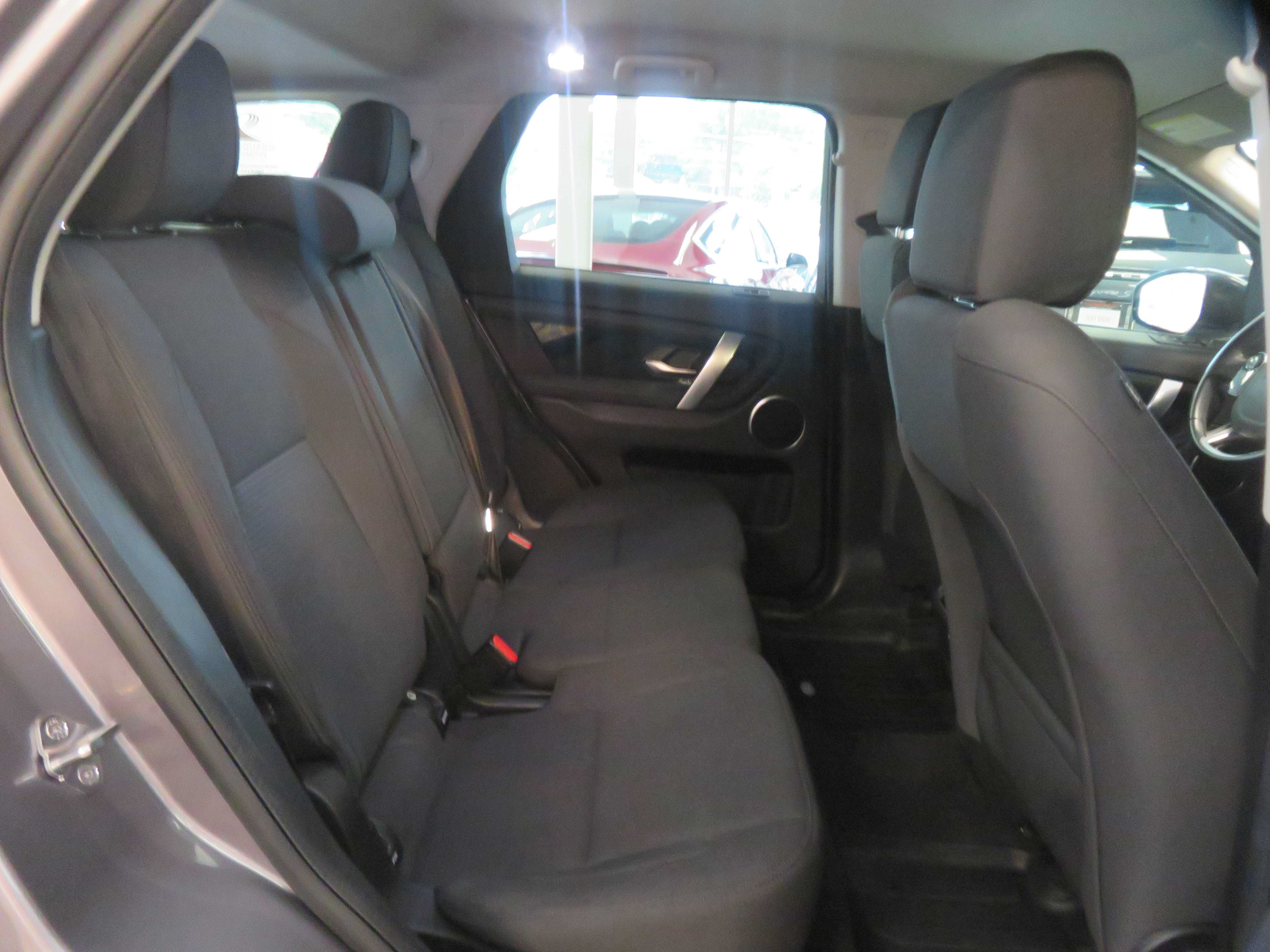 Used 2020 Land Rover Discovery Sport AWD/4WD image 22