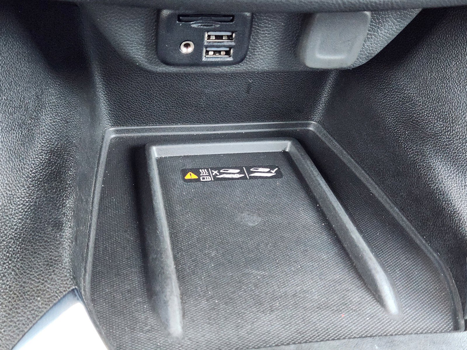 Used 2023 Chevrolet Traverse Premier FWD image 18