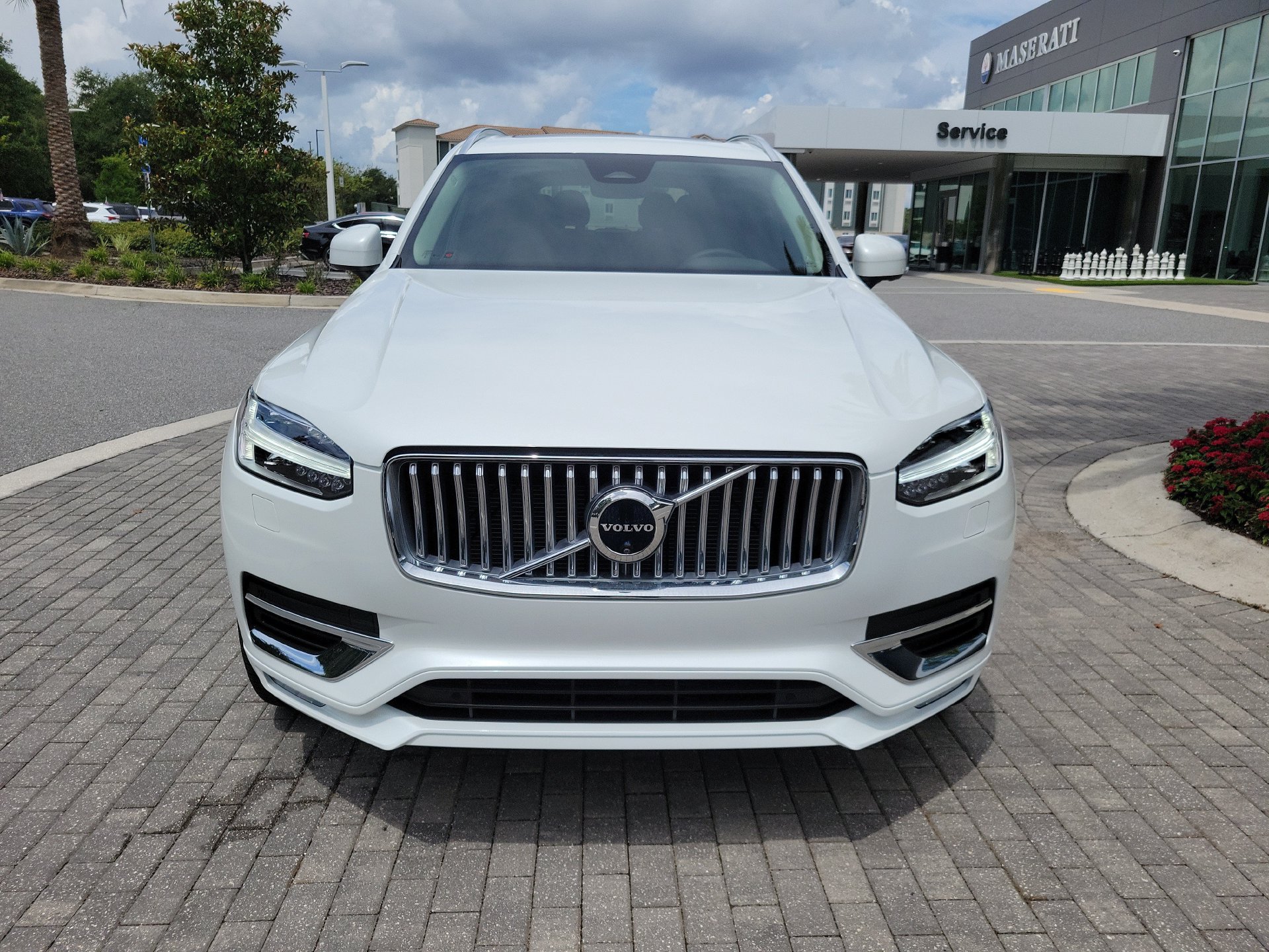 Used 2024 Volvo XC90 B6 Plus AWD/4WD image 9
