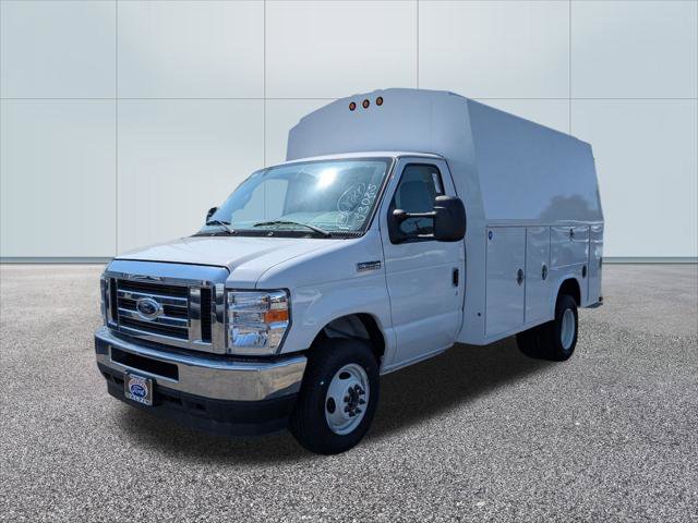 New 2025 Ford E-350 and Econoline 350 Super Duty w/ Power Equipment Group RWD video 1