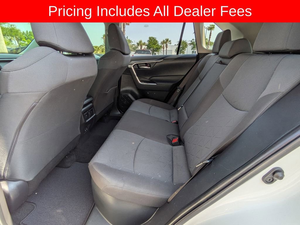 Certified 2020 Toyota RAV4 XLE w/ Convenience Package AWD/4WD image 15