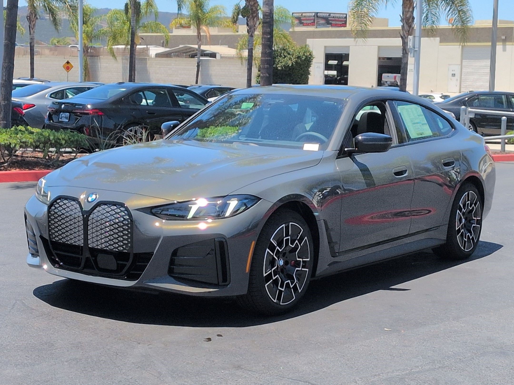 New 2026 BMW i4 eDrive40 w/ M Sport Package RWD image 5
