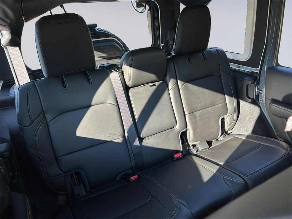New 2025 Jeep Wrangler Rubicon 392 image 18