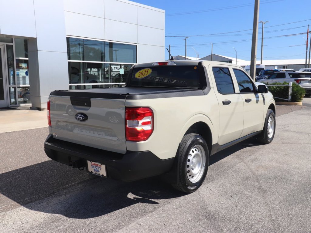 Used 2025 Ford Maverick XL w/ Equipment Group 102A AWD/4WD image 15