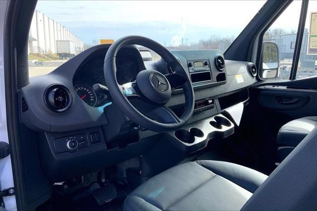 New 2025 Mercedes-Benz Sprinter 2500 image 8