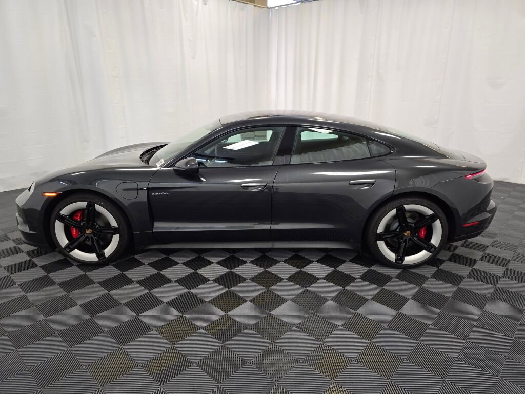 New 2025 Porsche Taycan 4S image 2