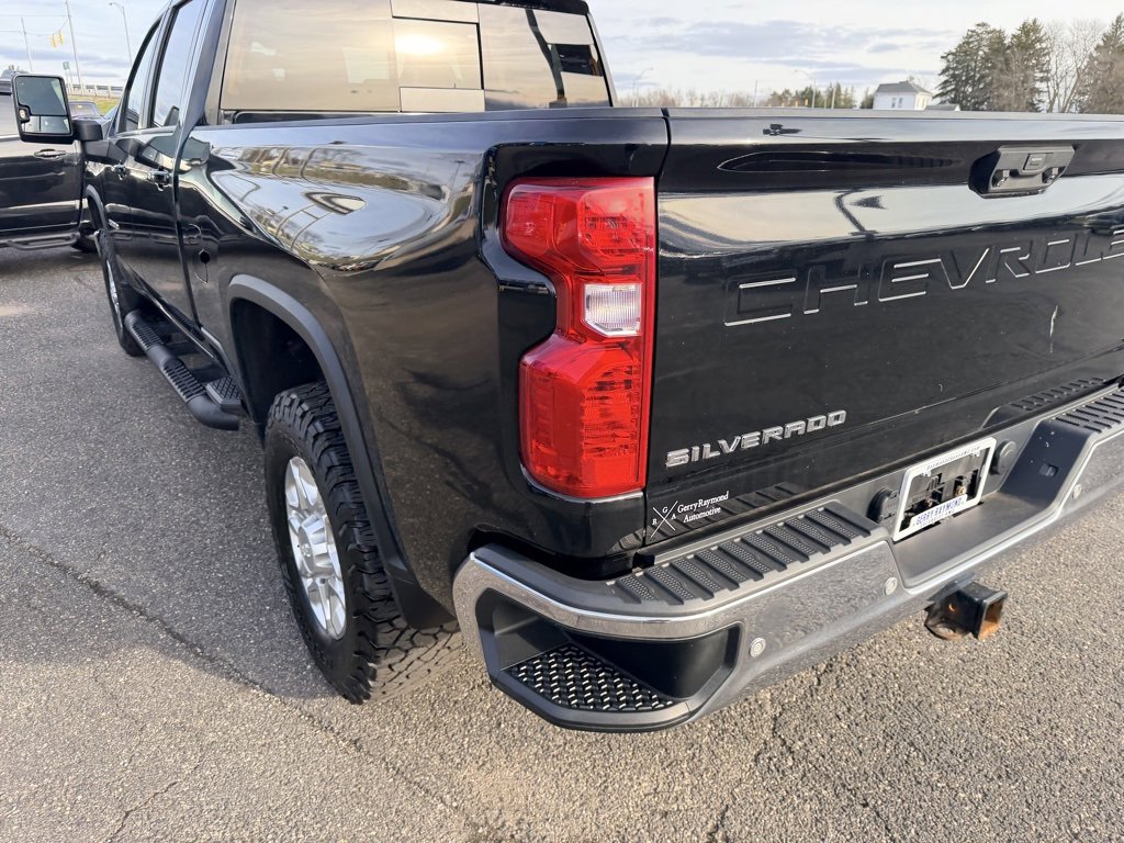 Used 2020 Chevrolet Silverado 2500 LT w/ All Star Edition image 9