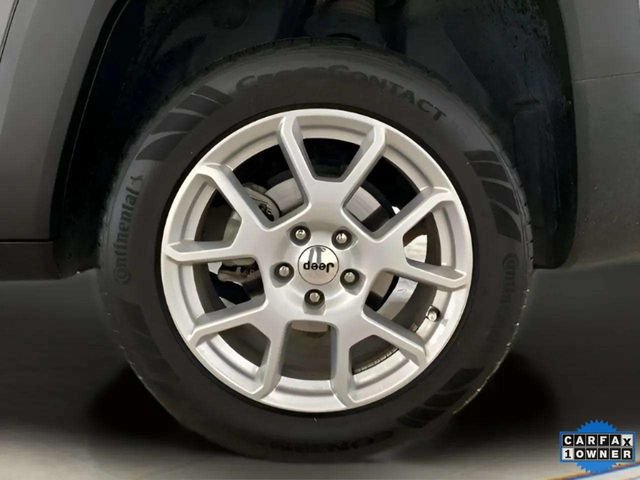 Used 2022 Jeep Renegade Latitude AWD/4WD image 95