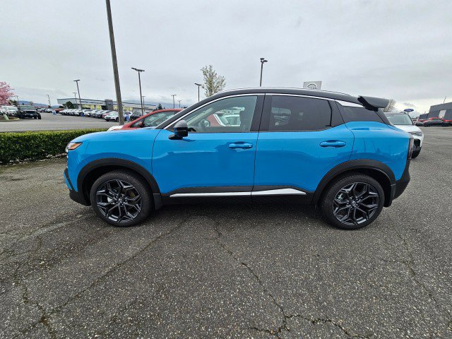 Used 2025 Nissan Kicks SR w/ SR Premium Package image 4