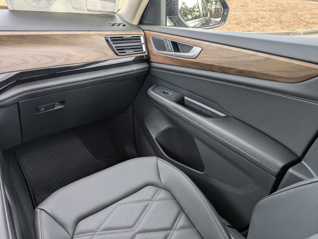 New 2026 Volkswagen Atlas SE image 17