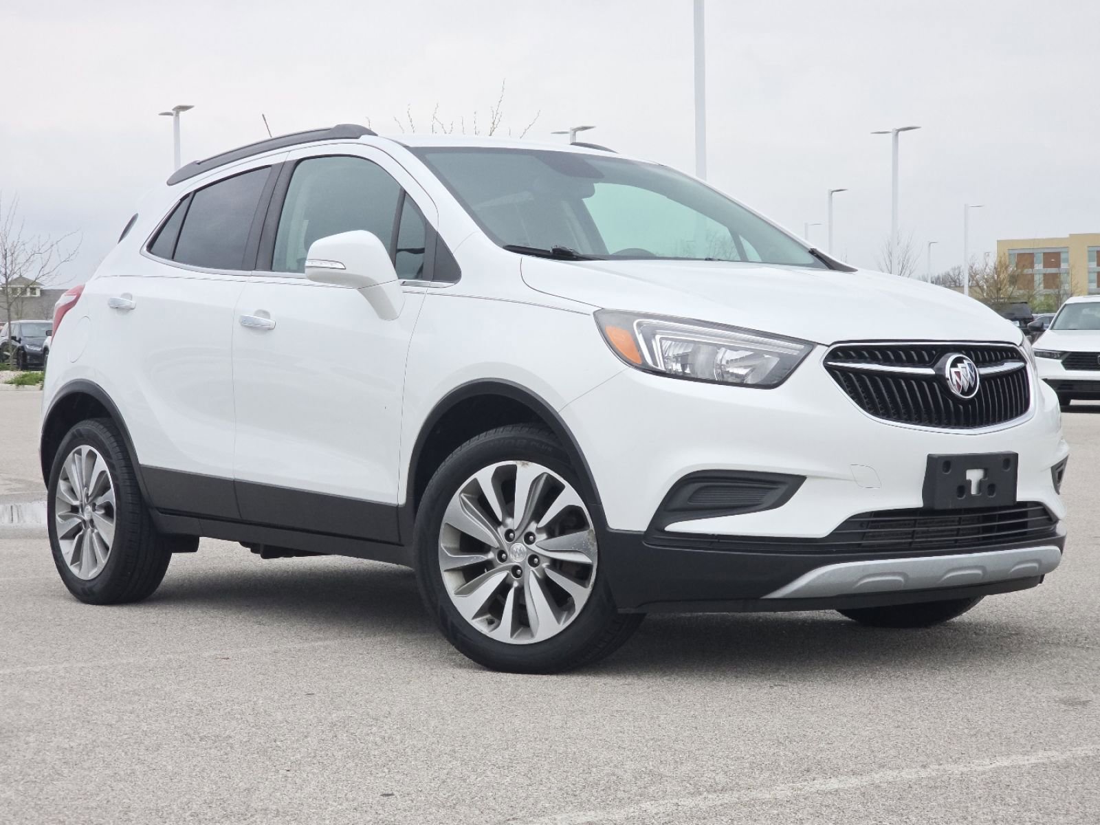 Used 2017 Buick Encore Preferred FWD image 2