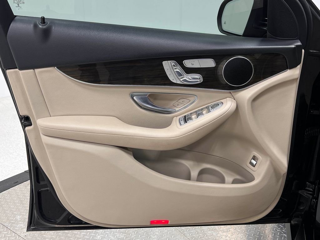Used 2018 Mercedes-Benz GLC 300 image 15