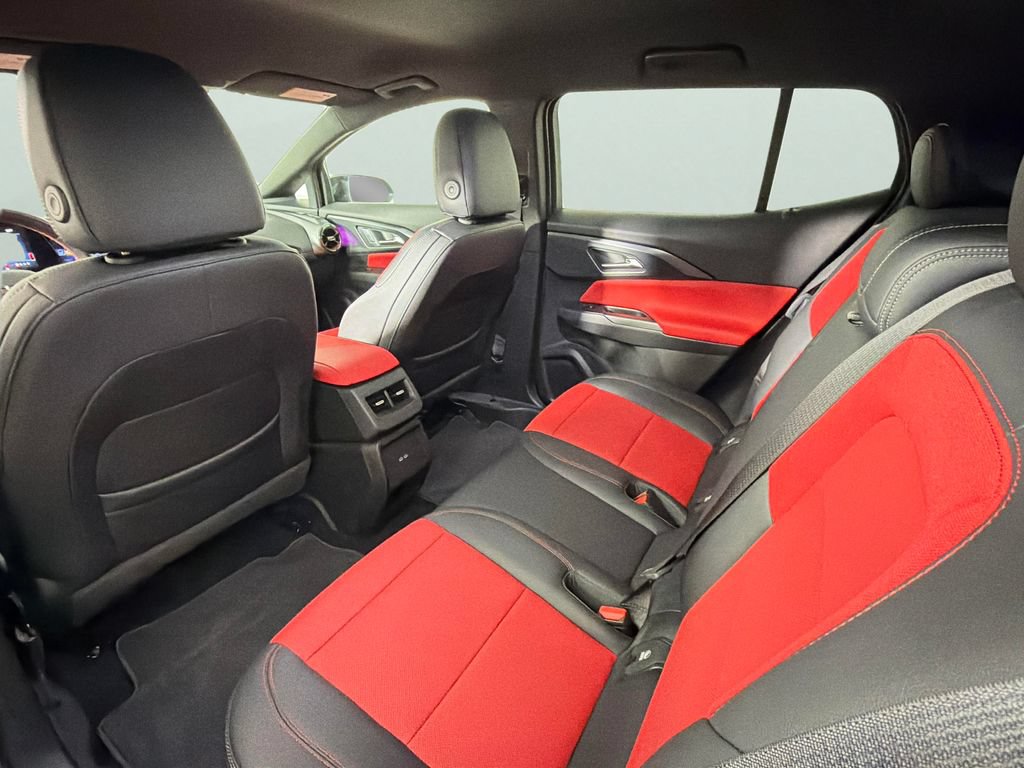 Certified 2025 Chevrolet Equinox EV RS FWD image 29