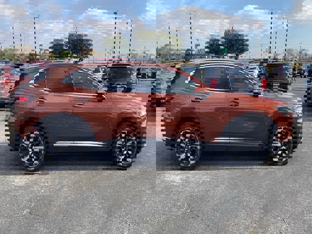 Used 2021 Buick Envision Essence image 4