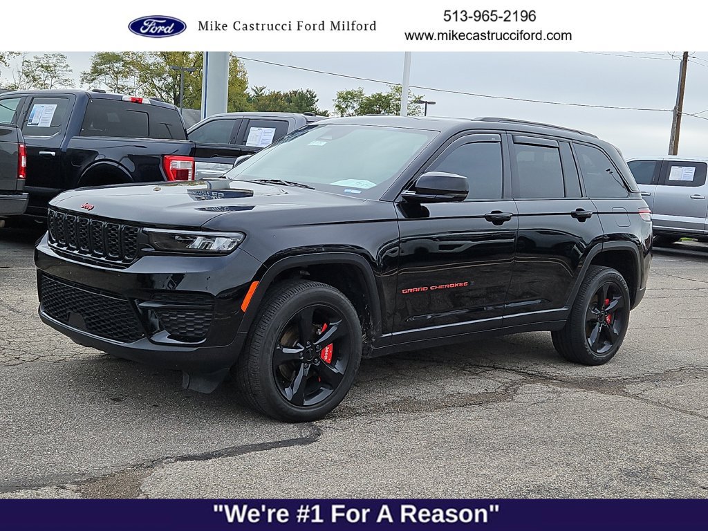 Used 2022 Jeep Grand Cherokee Altitude AWD/4WD image 1
