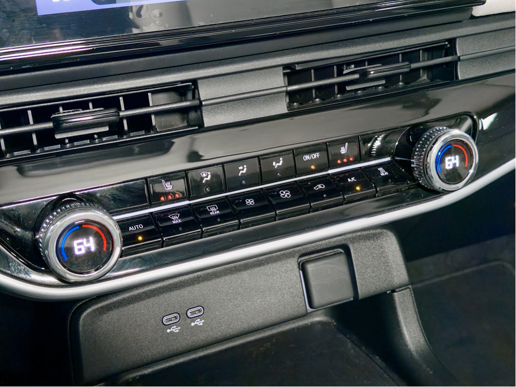 Used 2024 Honda Prologue EX image 16