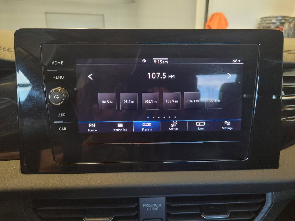 Used 2025 Volkswagen Jetta Sport FWD image 25