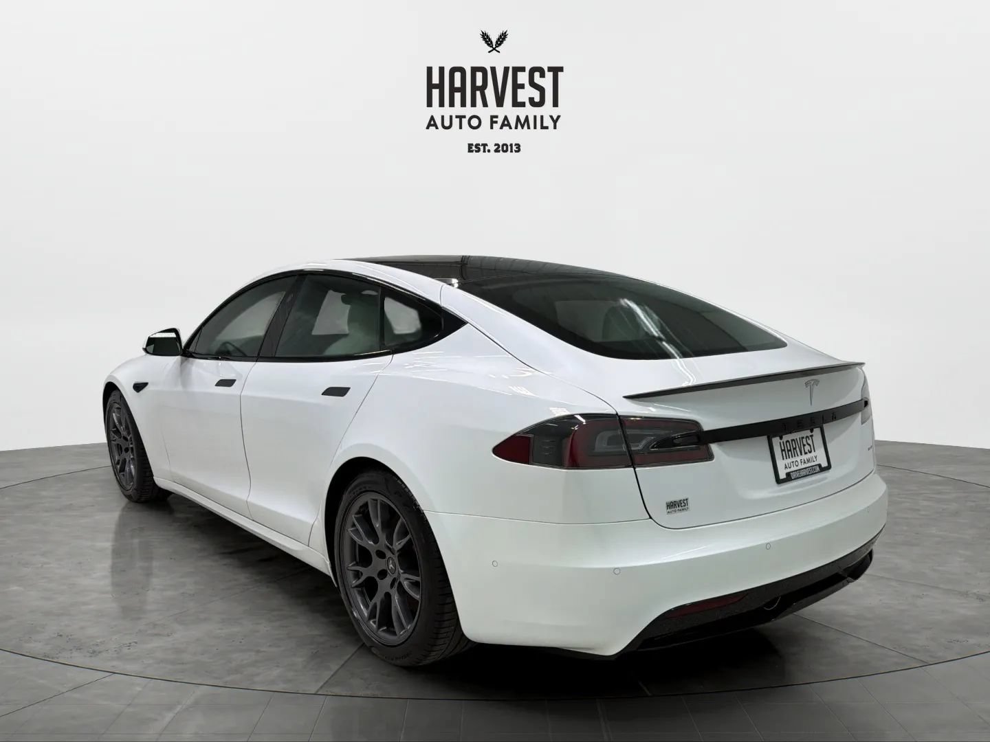 Used 2022 Tesla Model S Plaid AWD/4WD image 4