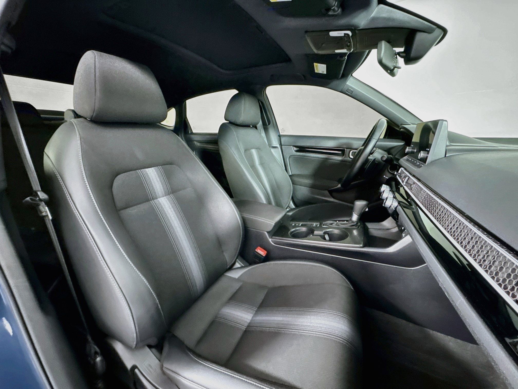 Certified 2025 Honda Civic Sport image 27