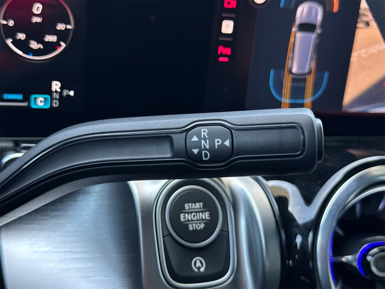 New 2025 Mercedes-Benz GLB 250 4MATIC image 23