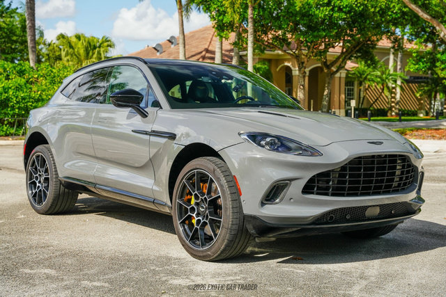 Used 2021 Aston Martin DBX AWD/4WD image 12