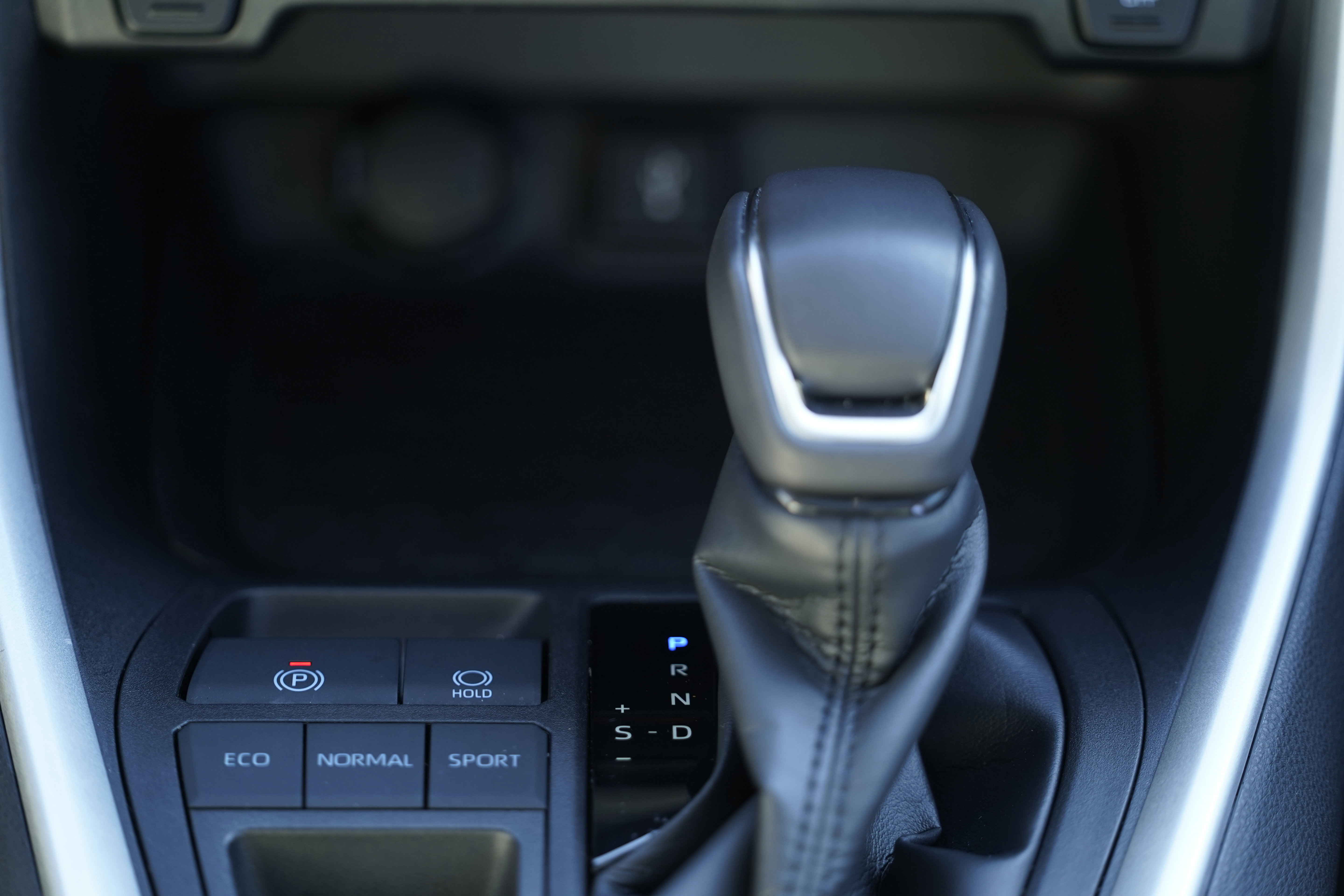 Used 2022 Toyota RAV4 XLE Premium image 30