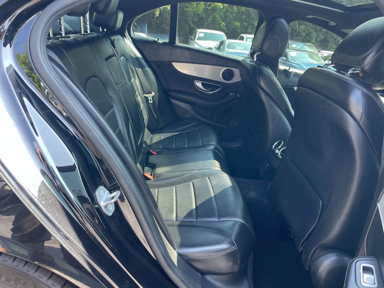 Used 2019 Mercedes-Benz C 300 Sedan w/ Premium Package image 18