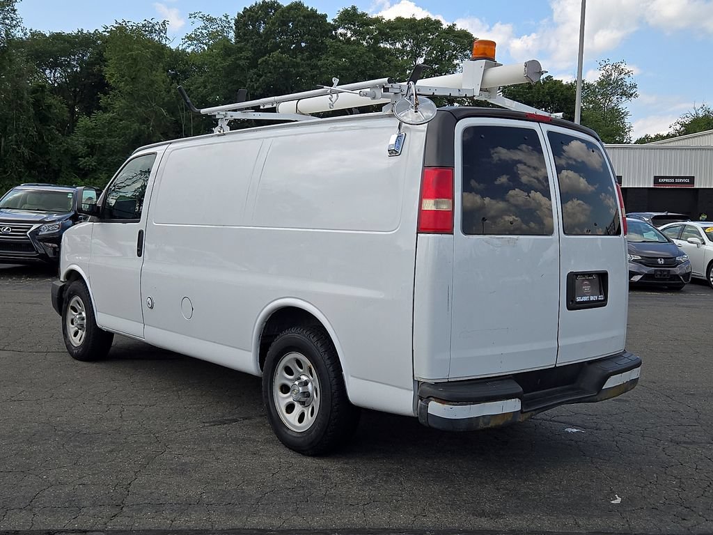 Used 2010 Chevrolet Express 1500 RWD image 7