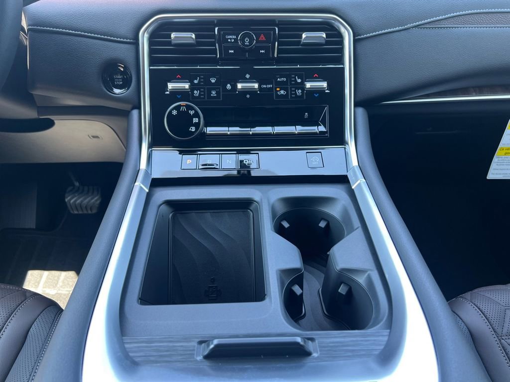 New 2026 Nissan Armada Platinum image 3