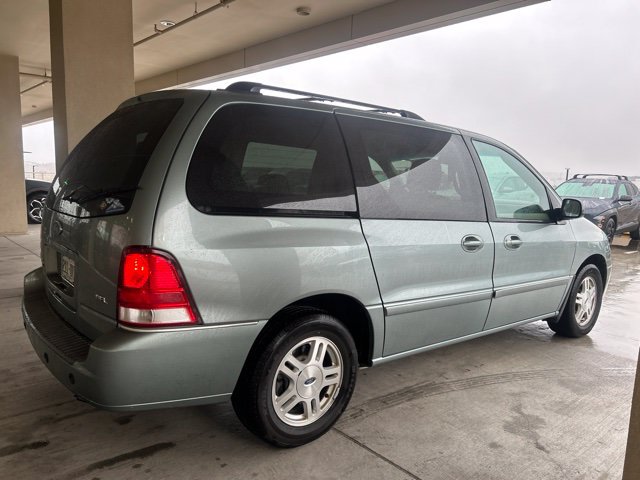 Used 2007 Ford Freestar SEL FWD image 3