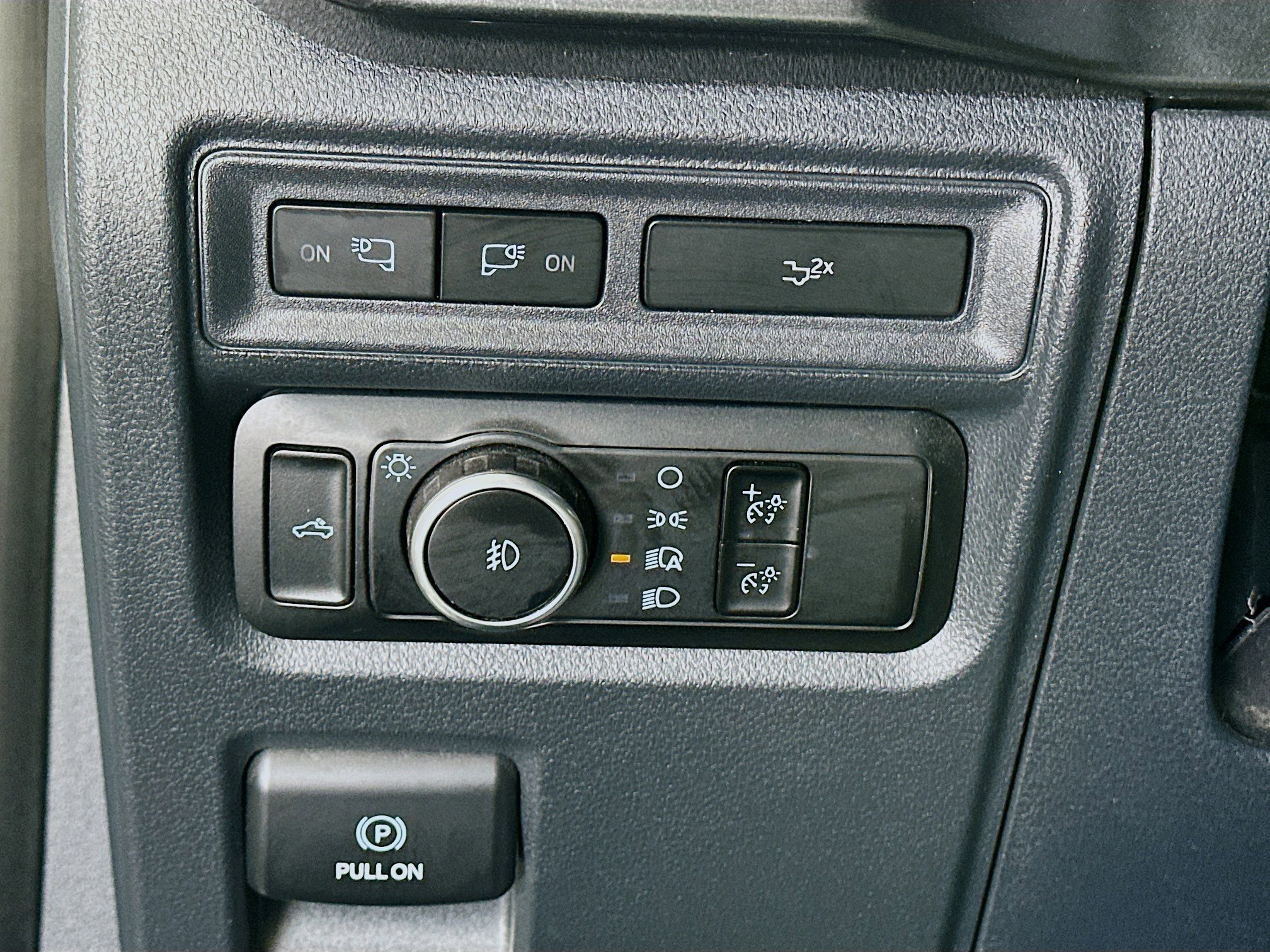 Used 2023 Ford F150 XLT w/ Equipment Group 302A High image 17