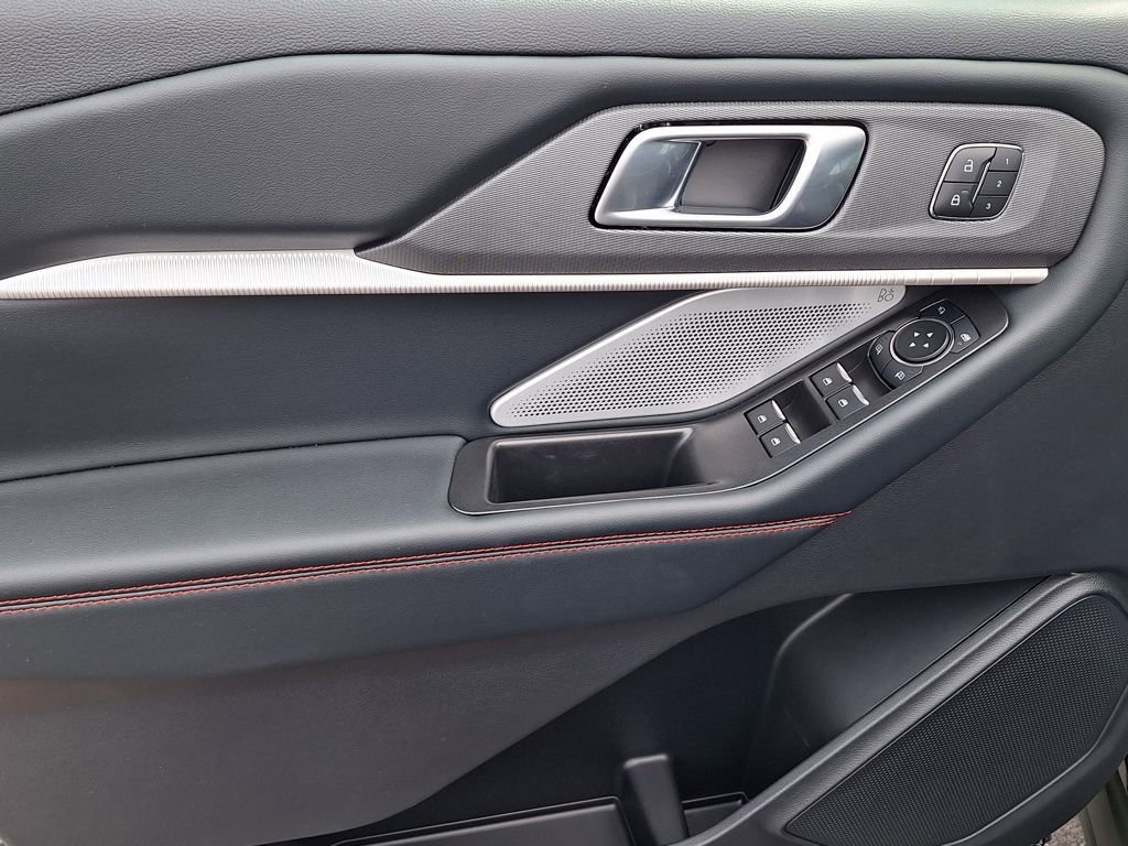 Used 2025 Ford Explorer ST w/ Sun And Sound Package image 9